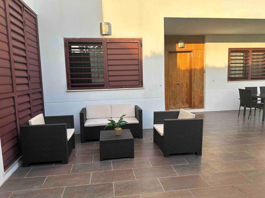 Modern 5-Bedroom Villa With Pool Montequinto Extérieur photo