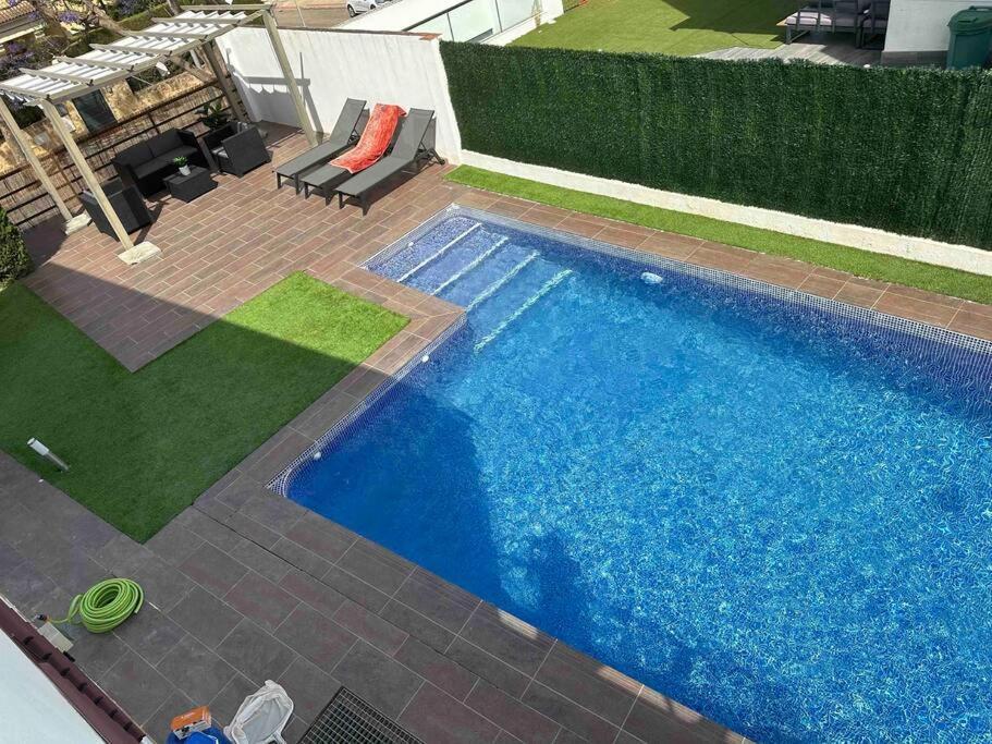 Modern 5-Bedroom Villa With Pool Montequinto Extérieur photo